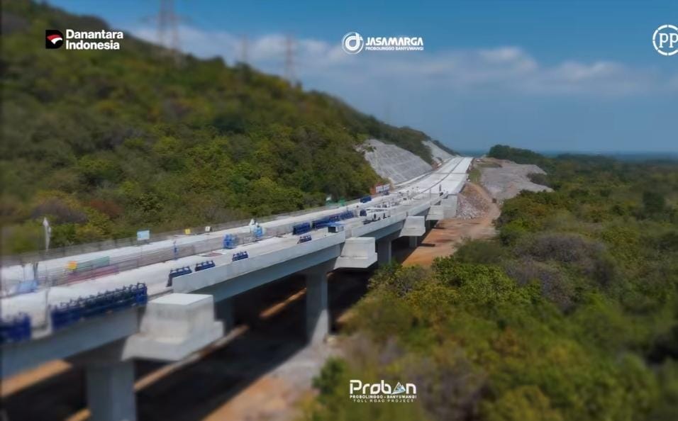 Proyek jalan tol Probowangi/ ig @pp_probowangi3
