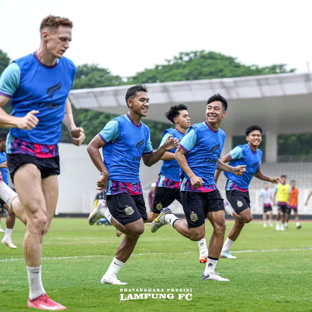 Sesi latihan Bhayangkara FC jelang laga menghadapi Arema FC di pekan ketiga BRI Super League 2025-2026.