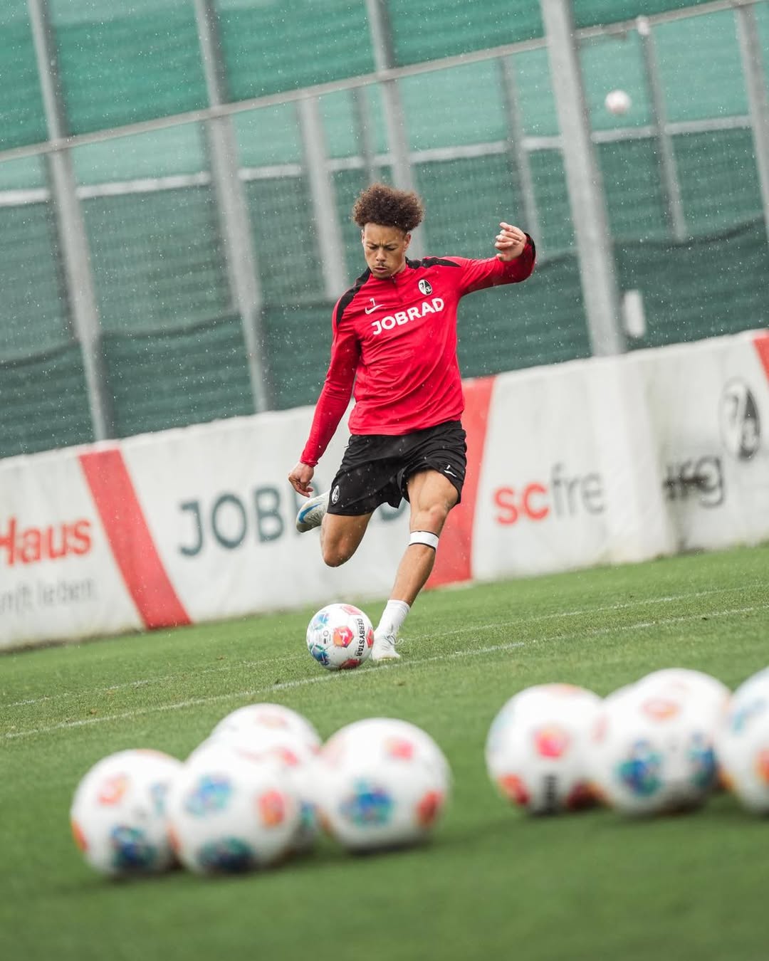 Sesi latihan Freiburg jelang pertandingan menghadapi Augburg di pekan pertama Bundesliga 2025-26.