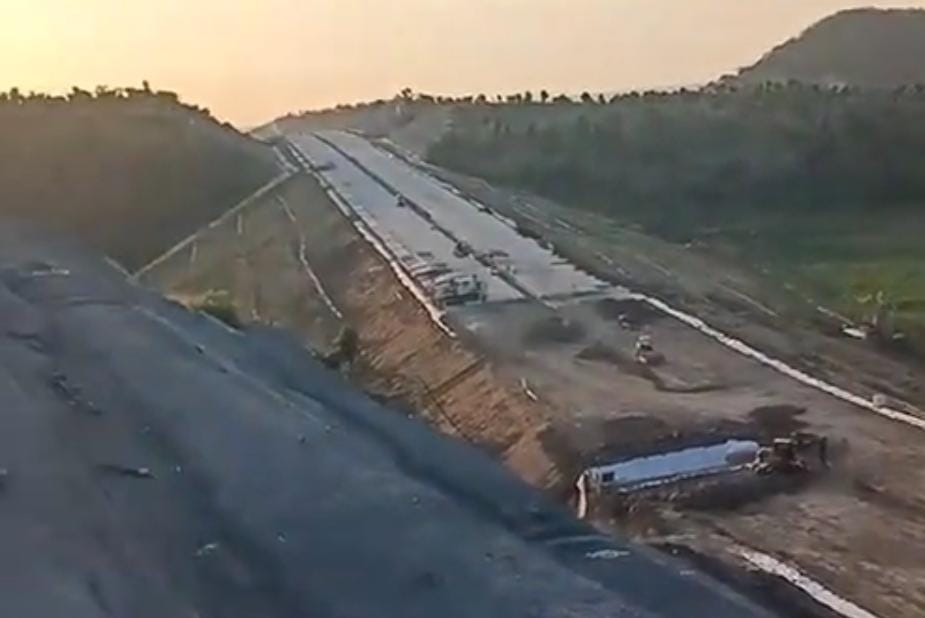 Jalan tol Probowangi yang sedang dibangun/ doc Khoirul Rizal
