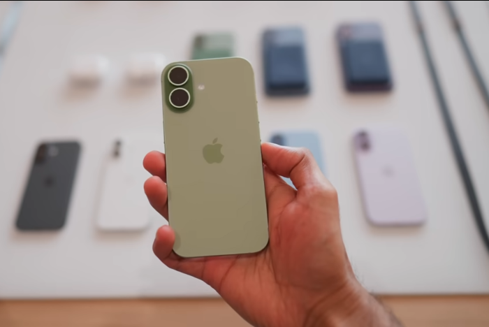 iPhone 17.