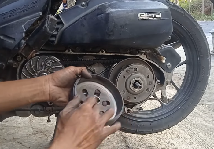 CVT motor matic yang mengalami gredek.