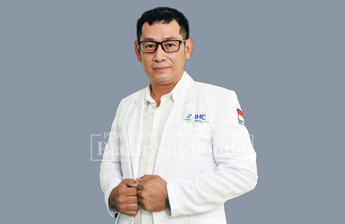 Yongki, Sp.O, Dokter Spesialis Kebidanan dan Kandungan baru di IHC RS Elizabeth Situbondo.