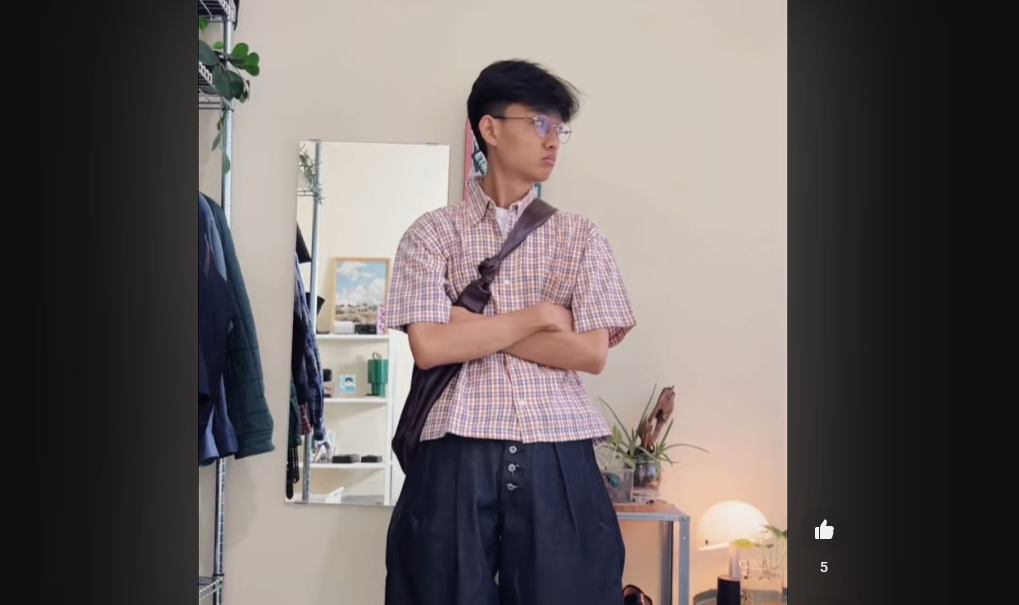 Kemeja Boxy.