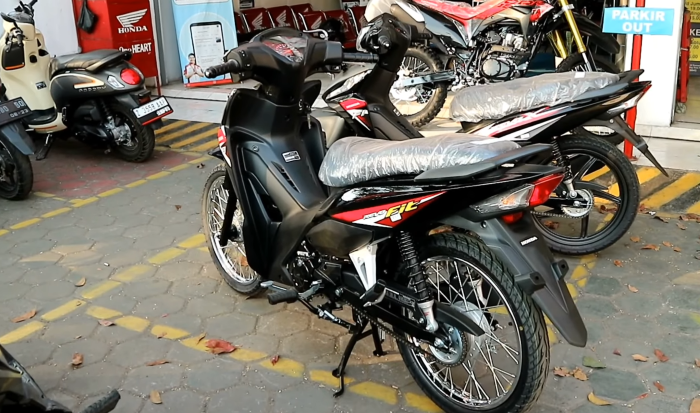 Honda Revo X.