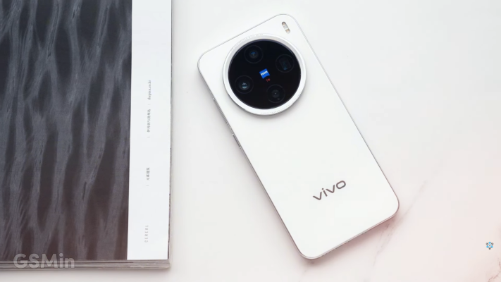 Vivo X300.