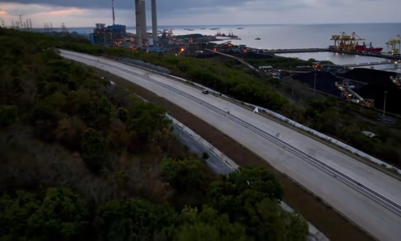 Lintasan jalan tol Probowangi/ doc Khoirul Rizal