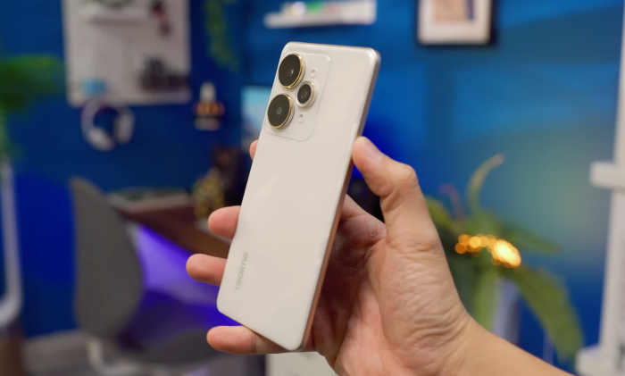 Realme 15 Pro.