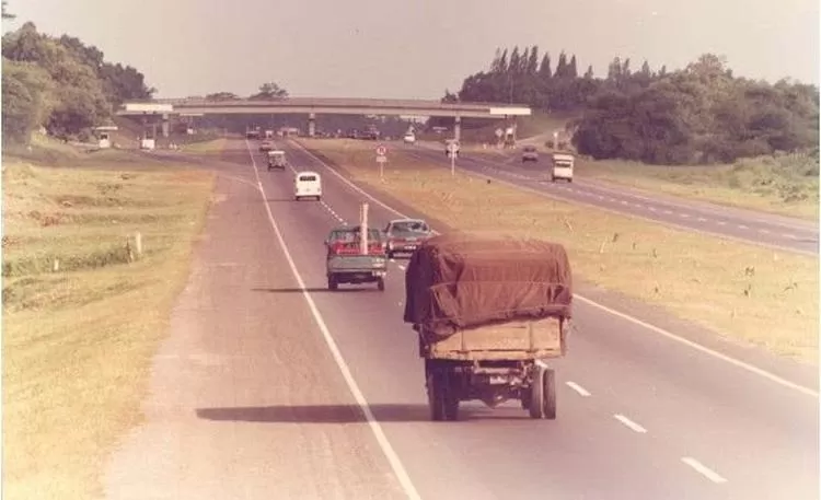 Jalan Tol Jagorawi.