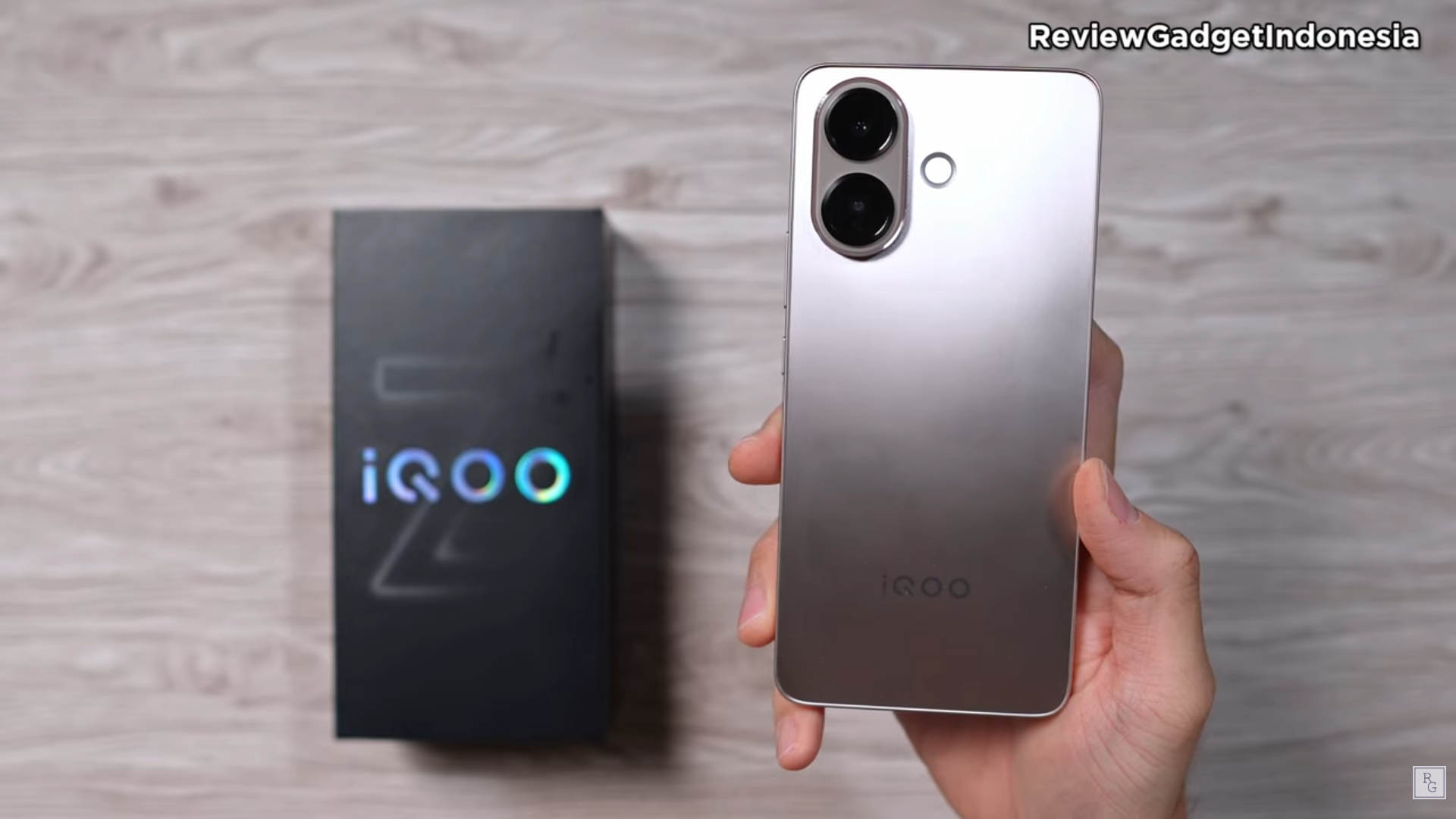 iQOO Z10R.