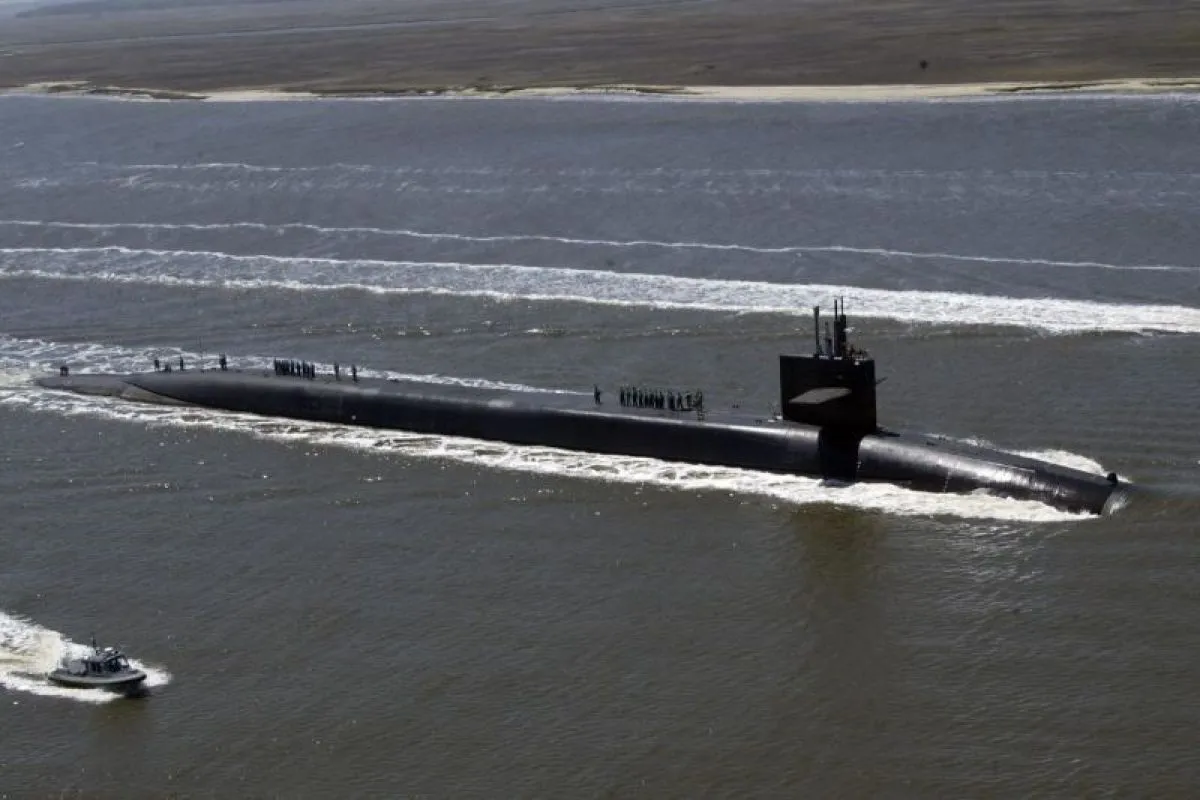 Kapal selam nuklir buatan Amerika Serikat.