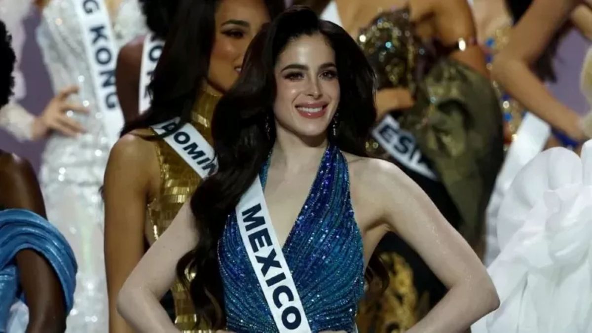 Miss Meksiko F&aacute;tima Bosch disebut bodoh oleh direktur Miss Universe Thailnad.
