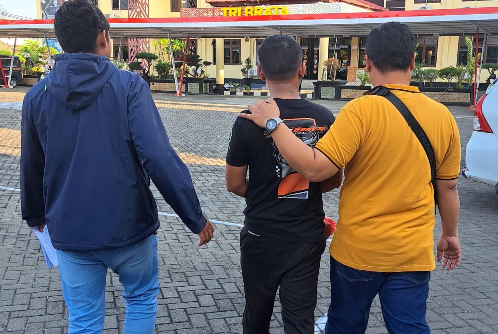 Pengedar sabu saat diamankan/ doc Khoirul Rizal