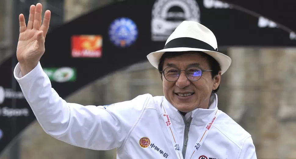 Fakta dibalik issue Jackie Chan meninggal.