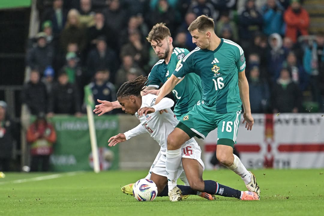 Timnas Luksemburg harus menelan kekelahan tipis atas Irlandia Utara dalam Grup A Kualifikasi Piala Dunia 2026.