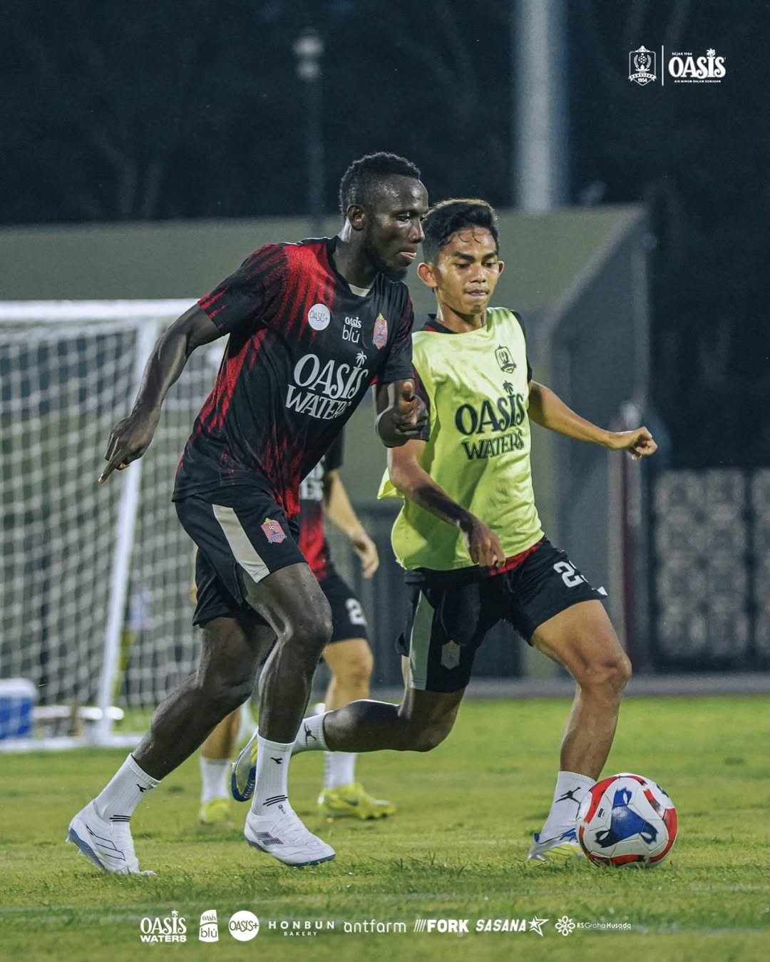 Sesi latihan Persijap jelang laga melawan Semen Padang dalam pekan ke-13 BRI Super League 2025/26.