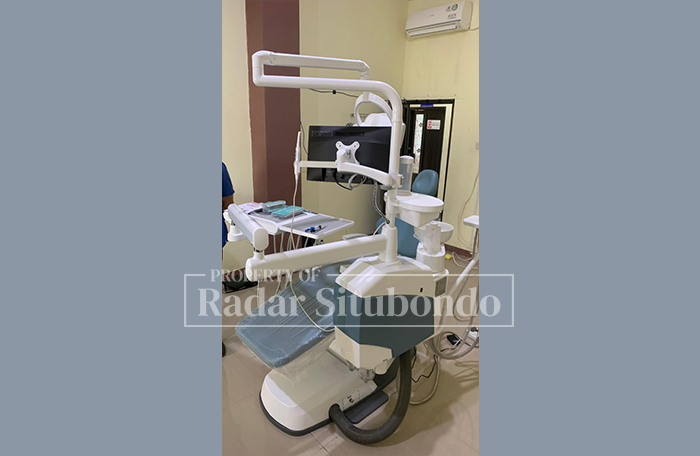 ALAT KESEHATAN: Dental unit untuk Klinik Gigi Konservasi untuk menambah kualitas pemeriksaan bagi masyarakat.