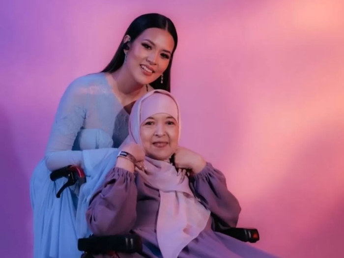 Raisa kehilangan ibunda tercinta pada Sabtu pagi.