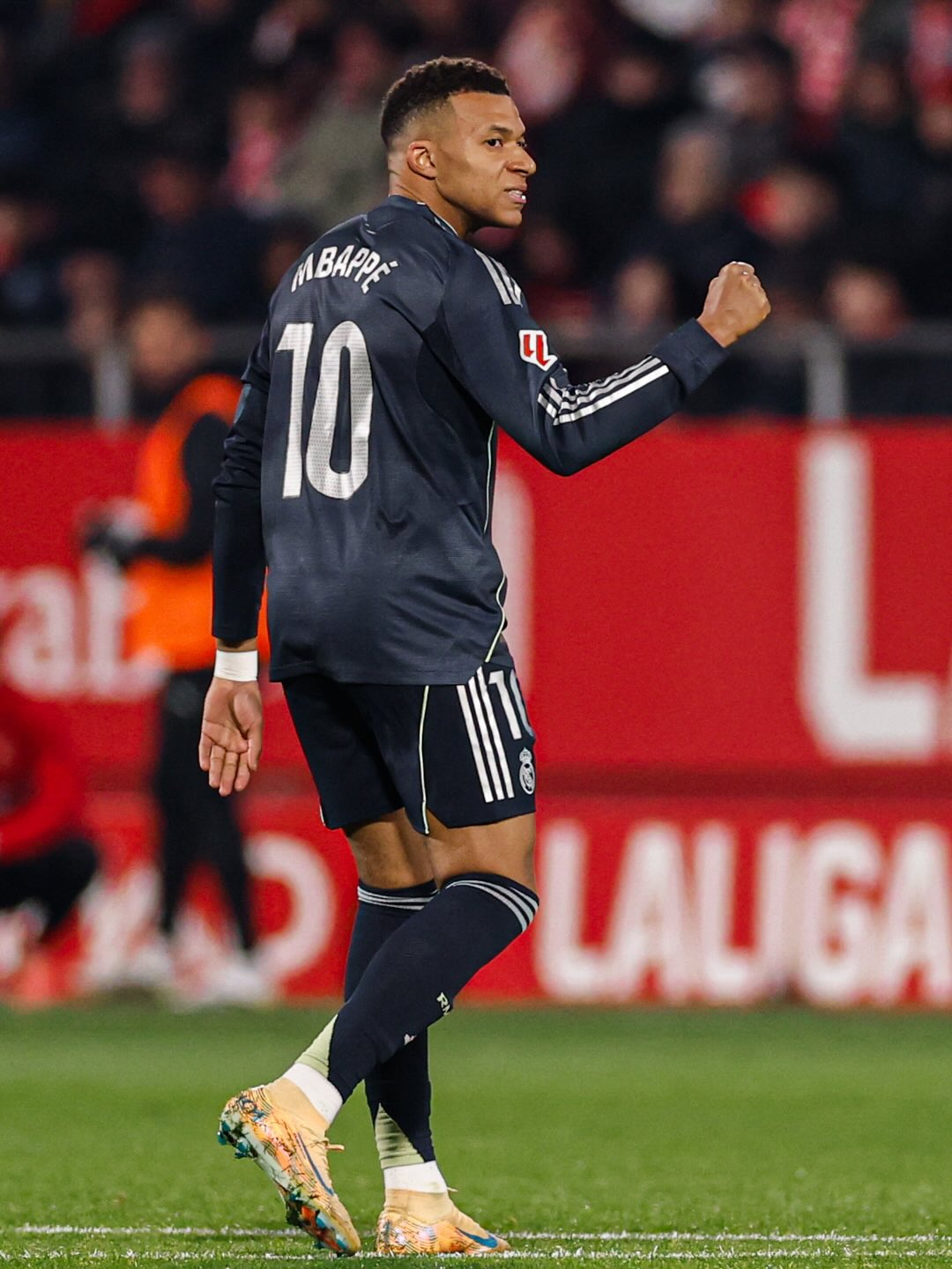 Mbbape berhasil selamatkan Real Madrid dari kekalahan atas Girona dalam pekan ke-14 La Liga 2025/2026.