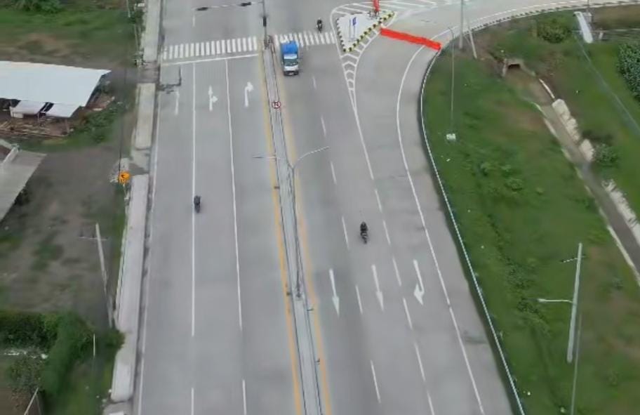 Pemandangan jalan tol Probowangi dari atas ketinggian