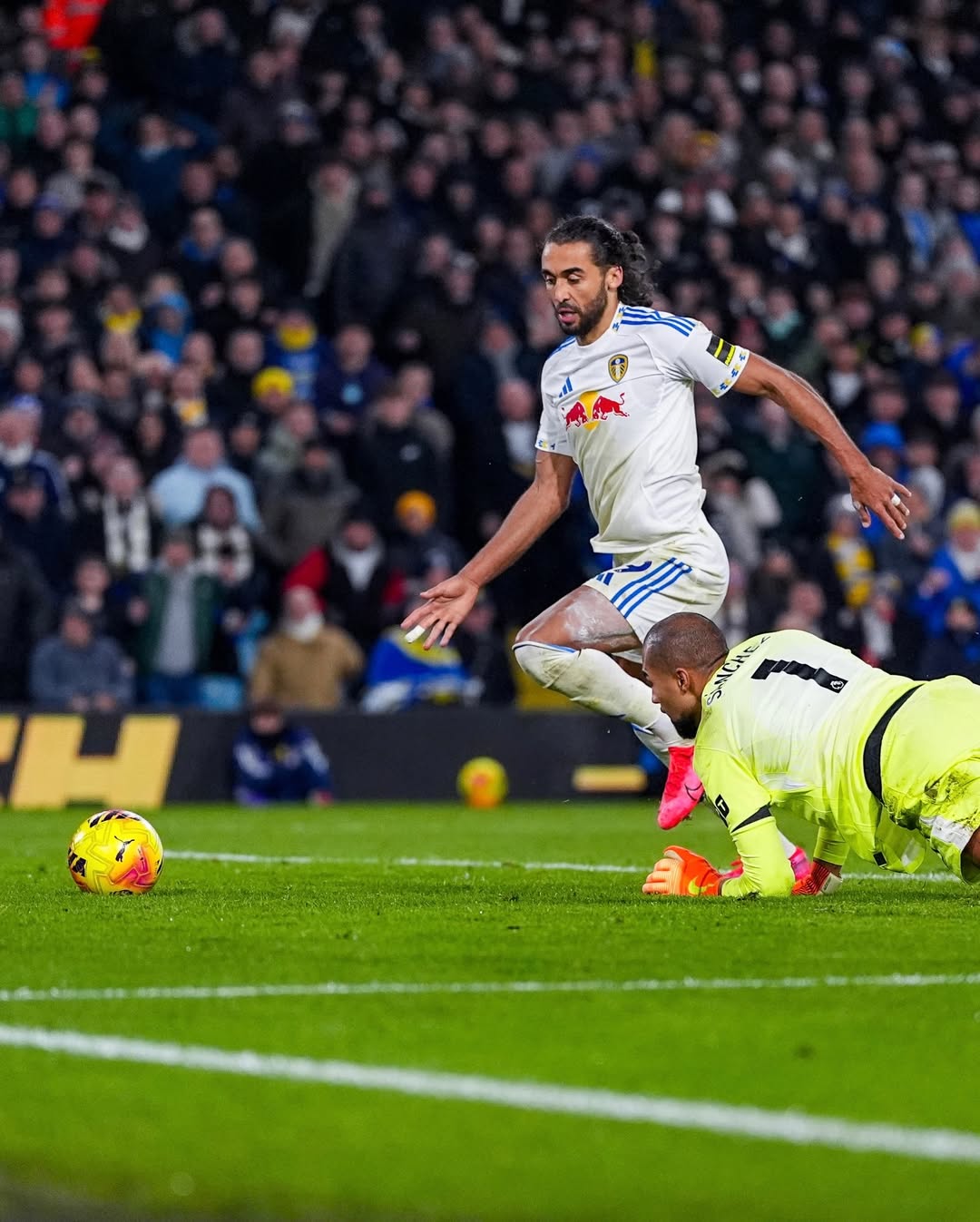 Leeds berhasil bantai Chelsea 3-1 di pekan ke-14 Premier League 2025/2026.