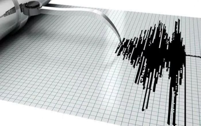 Ilustrasi pencatatan seismograf gempa.