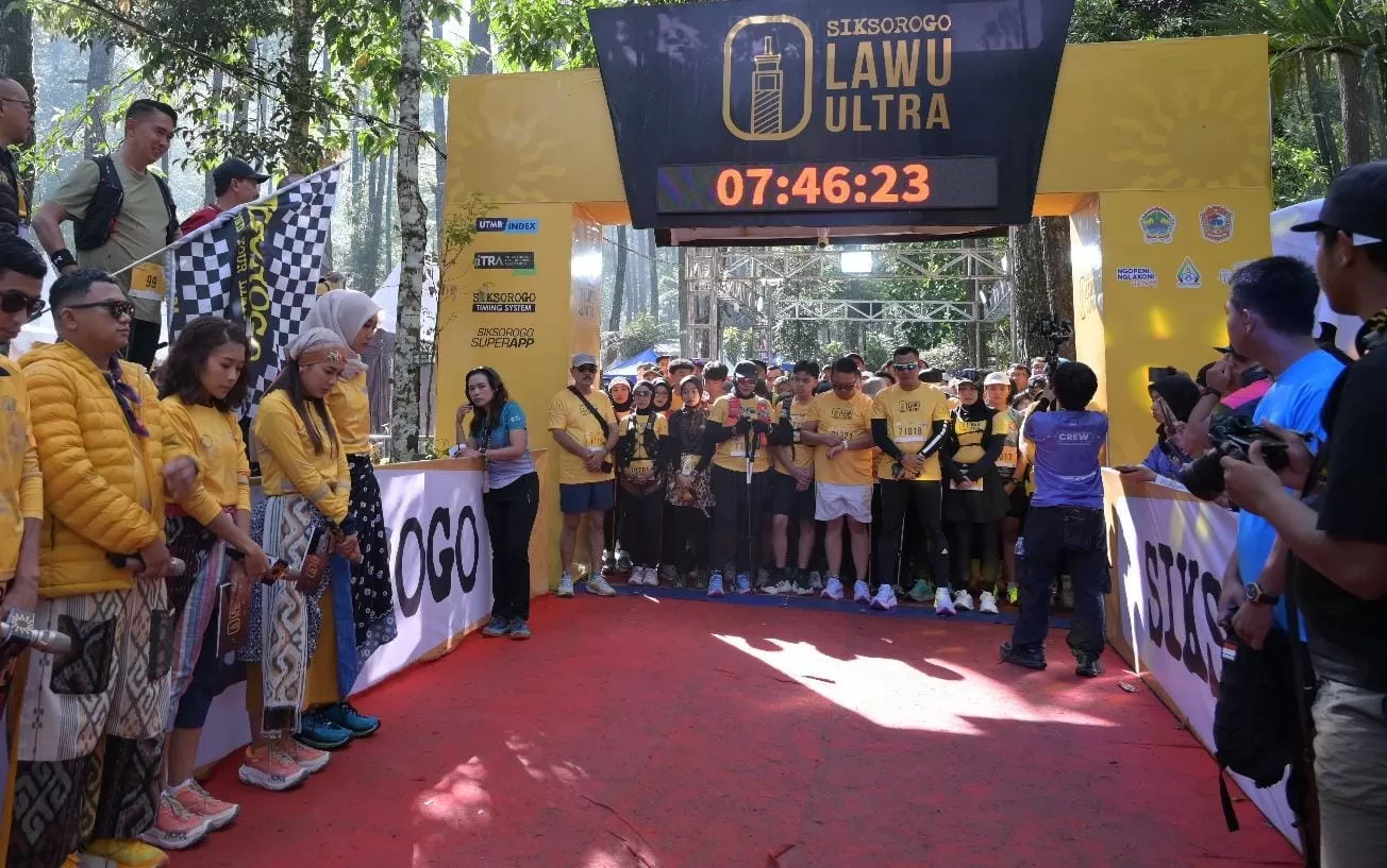 Peserta lomba Siksorogo Lawu Ultra 2025.