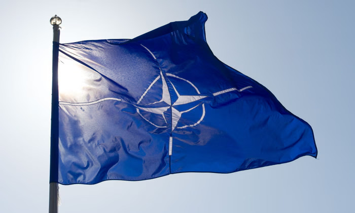 Bendera NATO.