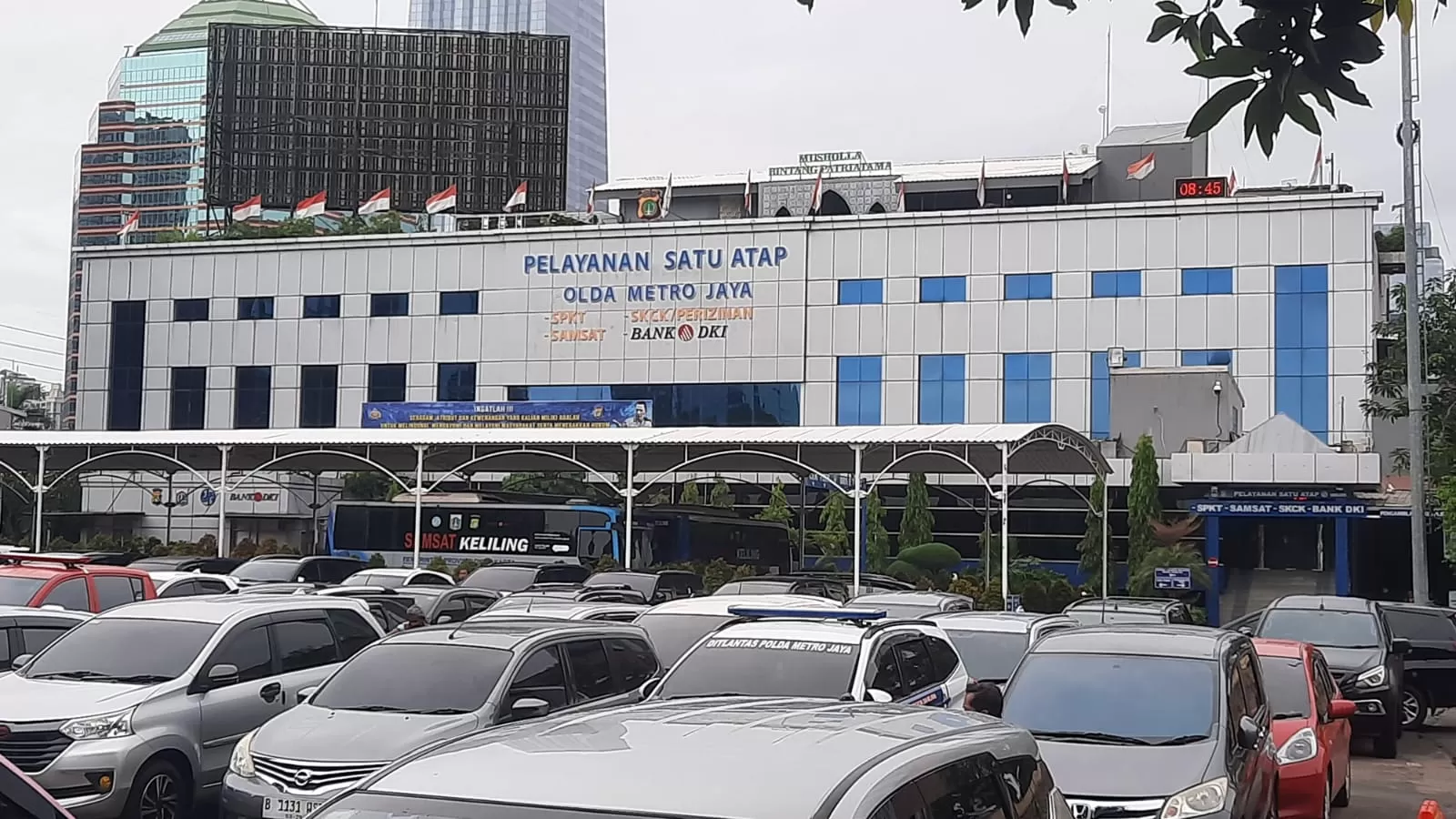 Polda Metro Jaya.