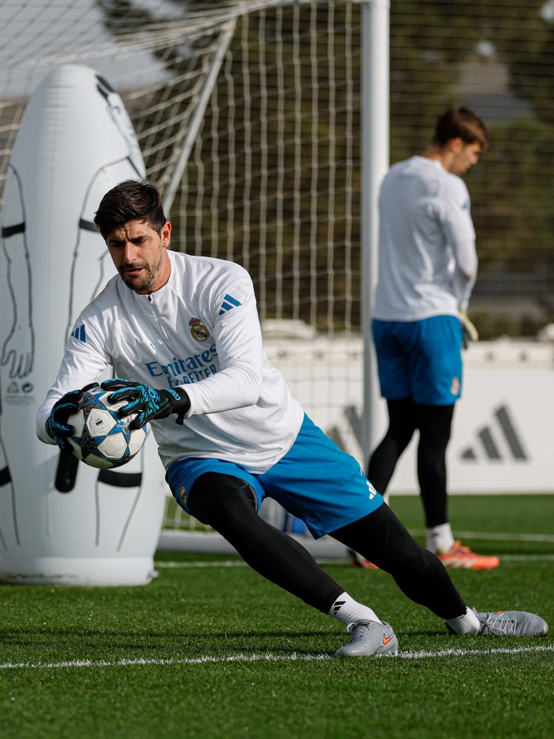 Sesi latihan Real Madrid jelang laga menghadapi Man City di matchday 6 Champions League 2025/2026.