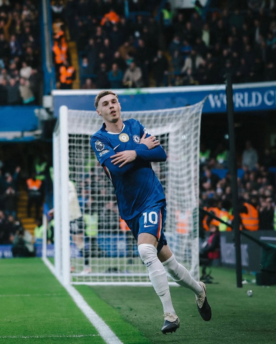 Selebrasi Cole Palmer setelah cetak gol ke gawang Everton (13/12).