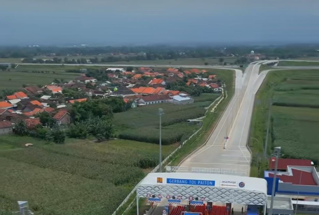 Jalan tol Prosiwangi/ doc Khoirul Rizal