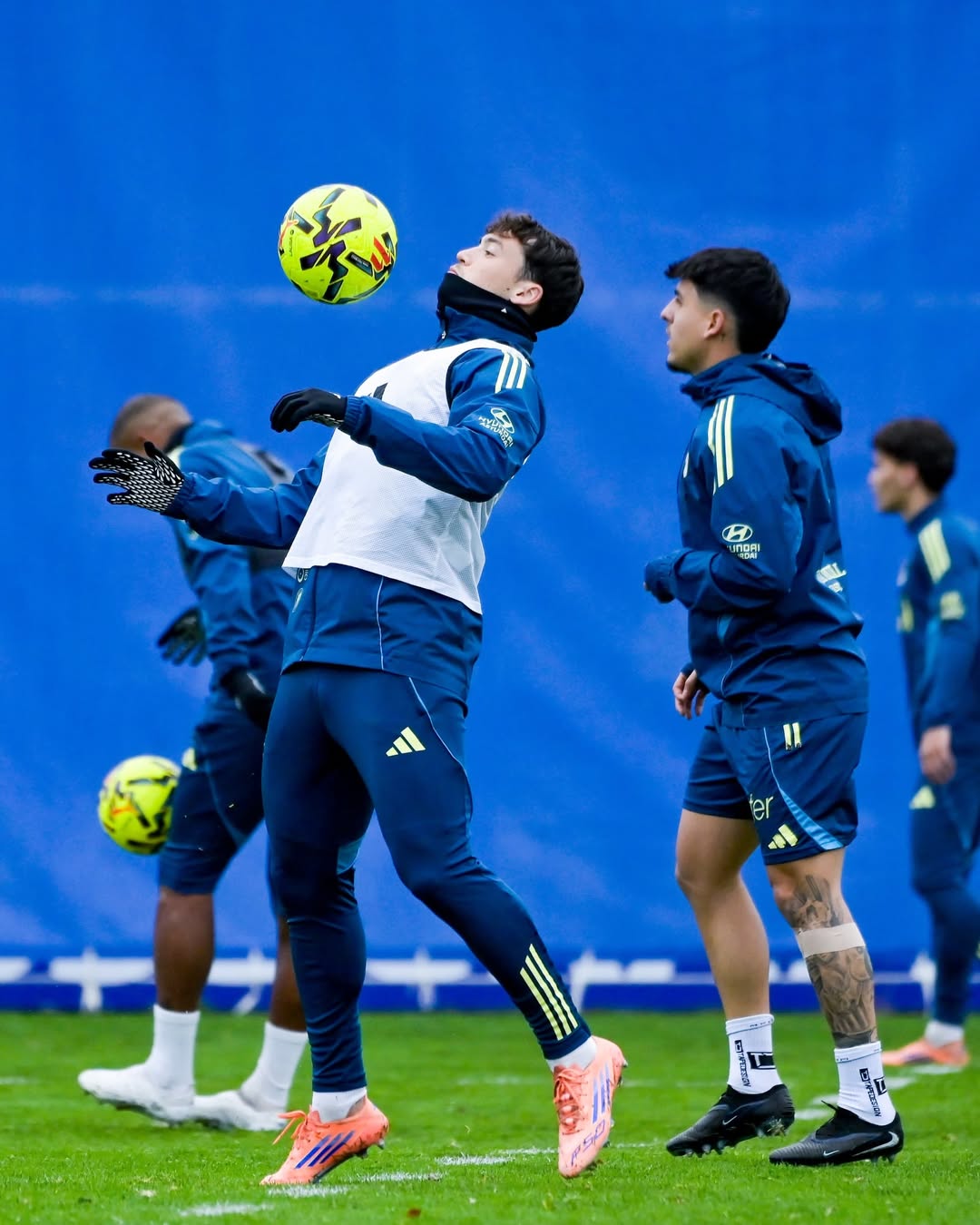 Sesi latihan Real Oviedo jelang laga menghadapi Celta Vigo di pekan ke-17 La Liga 2025/2026.