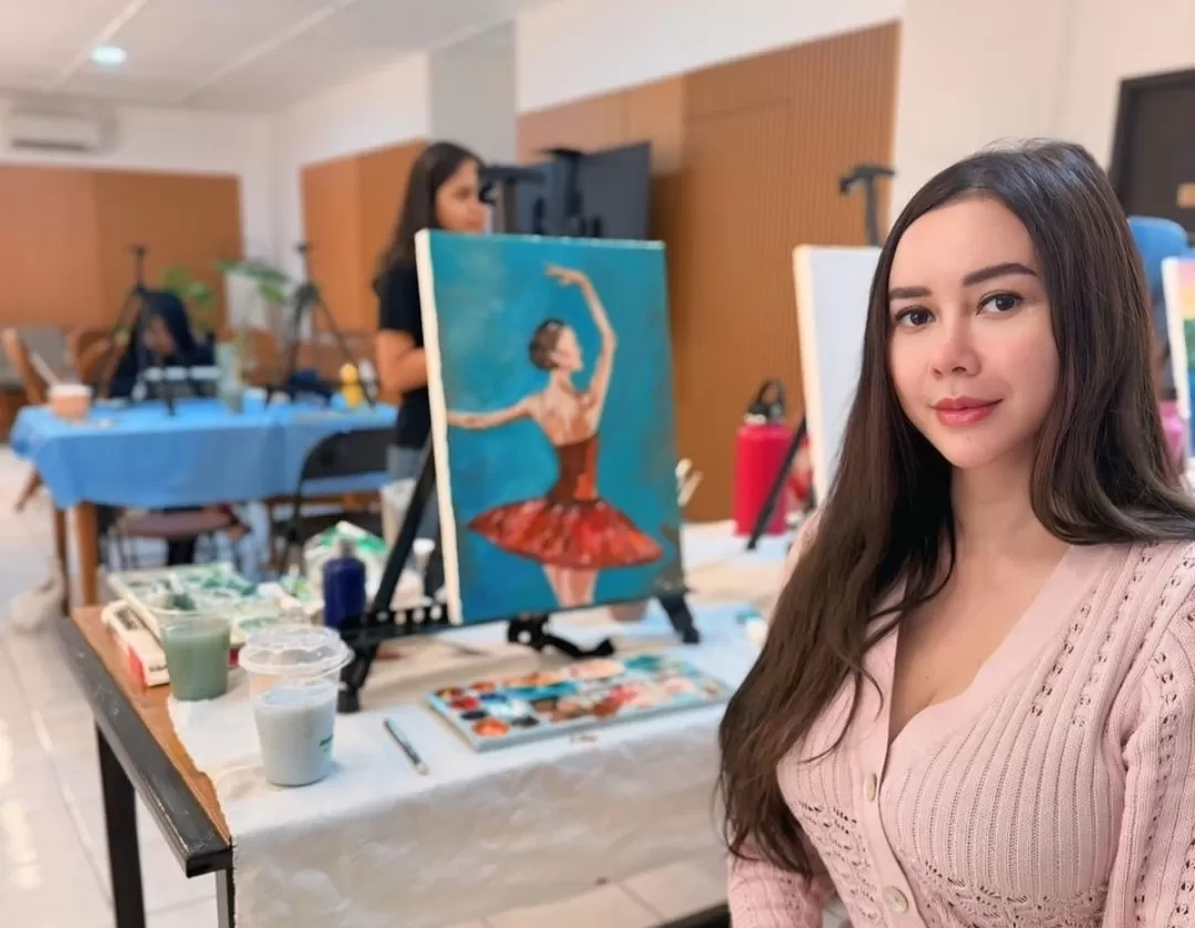 Artis Aura Kasih.