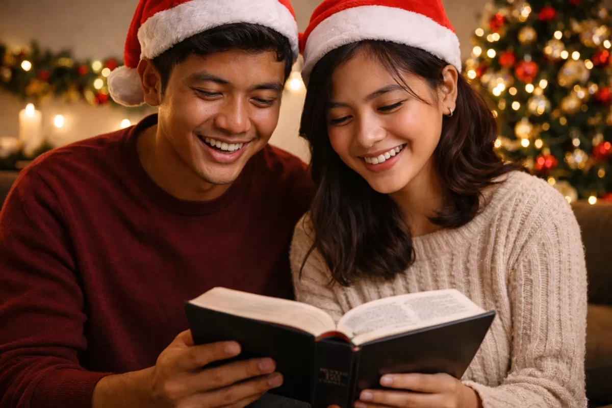 Ilustrasi membaca ucapan Natal.