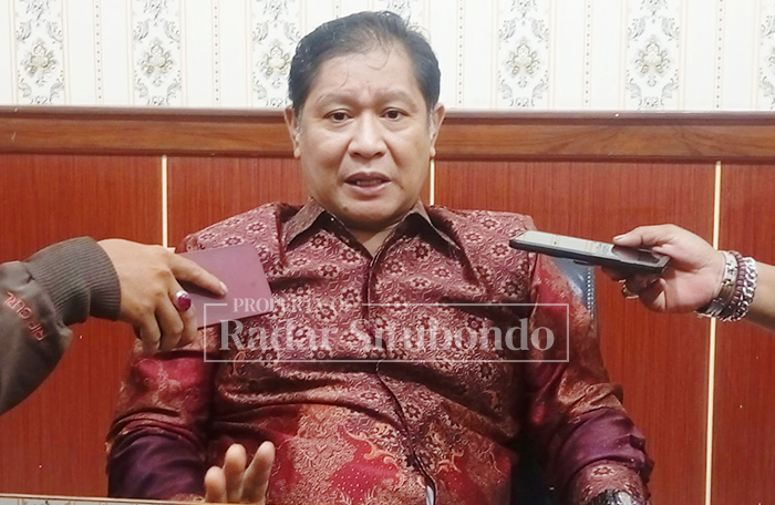 MENOLAK: Ketua Fraksi PDI Perjuangan DPRD Situbondo, Rudi Afianto, menolak wacana pemilihan kepala daerah (pilkada) melalui DPRD, belum lama ini.