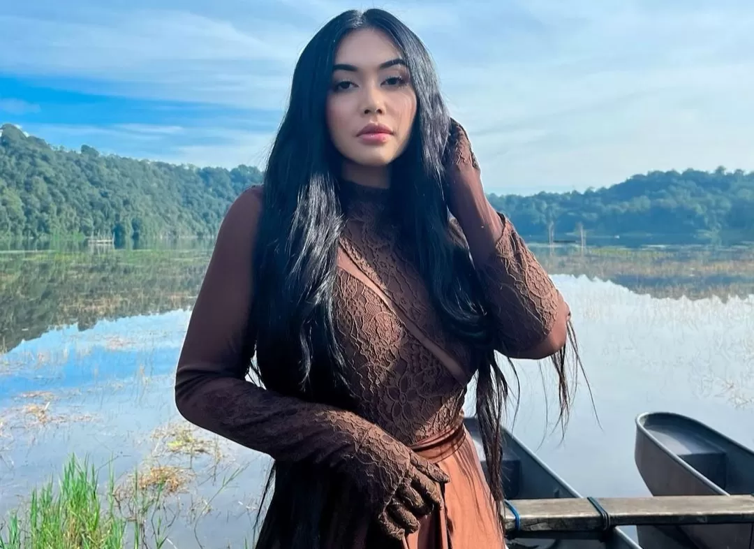Denada Tambunan.