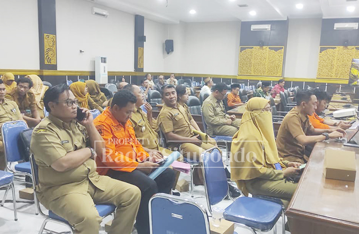 HEARING: Tim Anggaran Pemerintah Daerah (TAPD) Kabupaten Situbondo menggelar rapat dengar pendapat bersama Dewan Perwakilan Rakyat Daerah (DPRD) Situbondo, Senin (2/2).