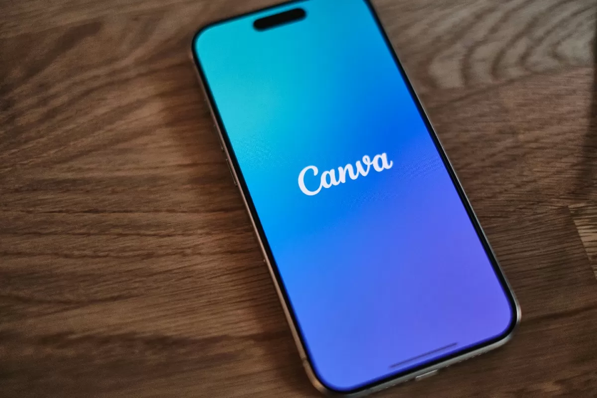 Aplikasi Canva.