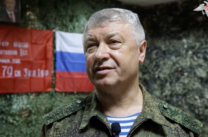 Letnan Jenderal Vladimir Alekseyev.