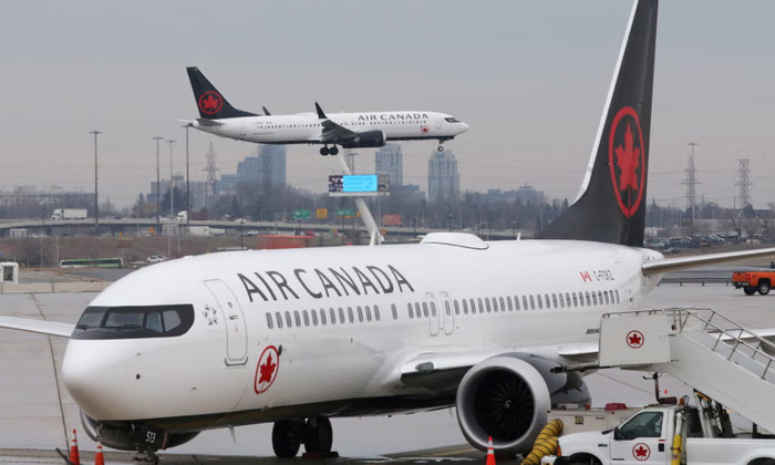Pesawat Air Canada.