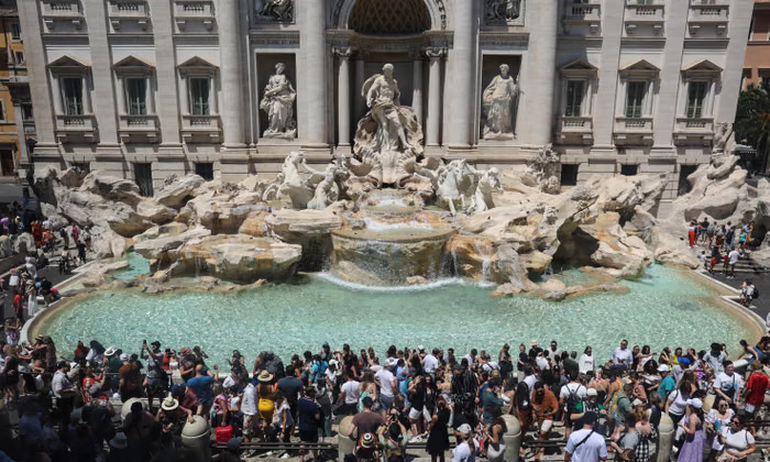 Air Mancur Trevi.