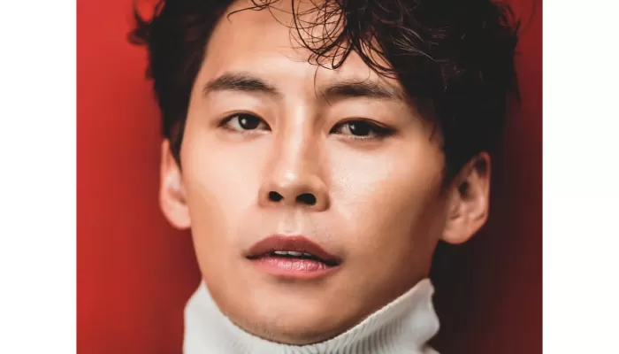 Jung Eun Woo.
