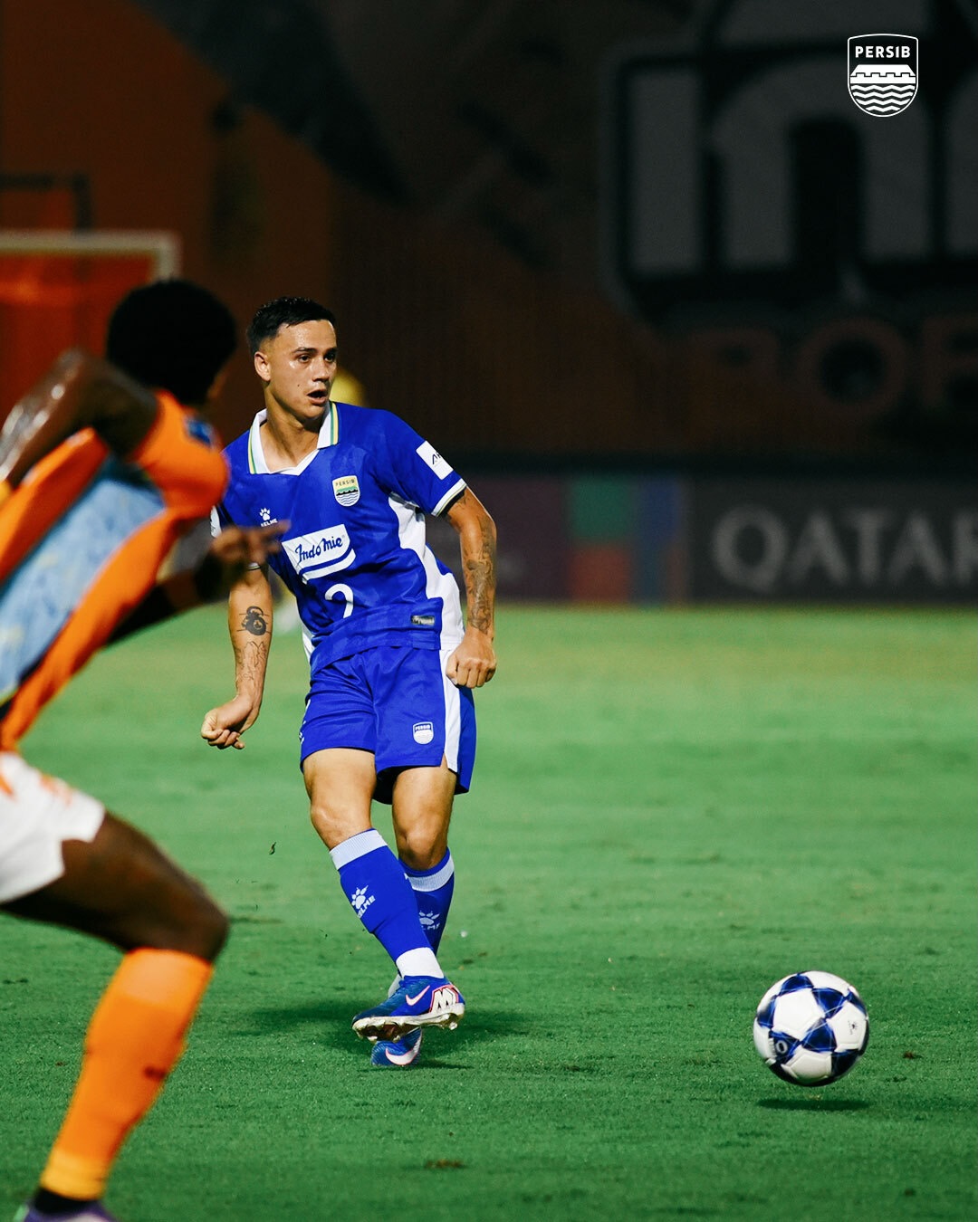Aksi Eliano Reijnders saat Persib vs Ratchaburi FC.