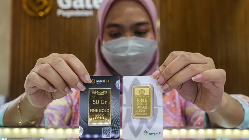 Update harga emas batangan hari ini.