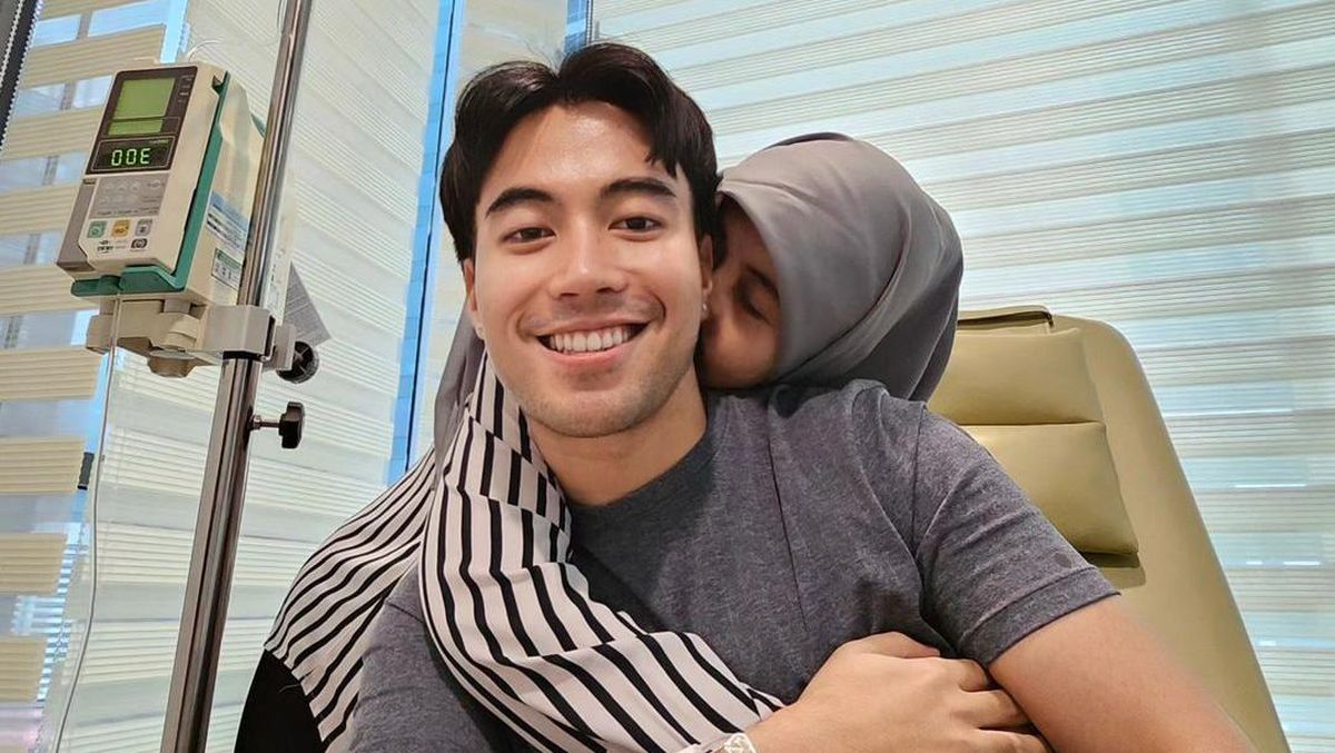 Vidi Aldiano meninggal dunia.