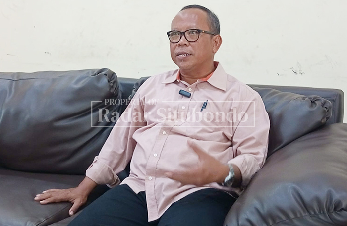 BERI PERHATIAN: Sekretaris Komisi IV DPRD Situbondo, Mohammad Badri, meminta agar masyarakat tidak ragu melaporkan jika ada kecurangan.