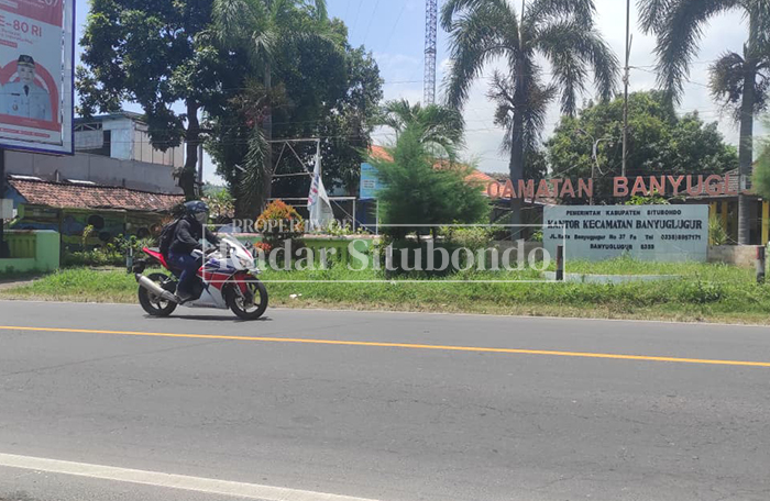 PAPAN NAMA: Kantor Kecamatan Banyuglugur di Jalan Raya Kalianget, Dusun Krajan, Kecamatan Banyuglugur, Kabupaten Situbondo, Jumat (12/3). 