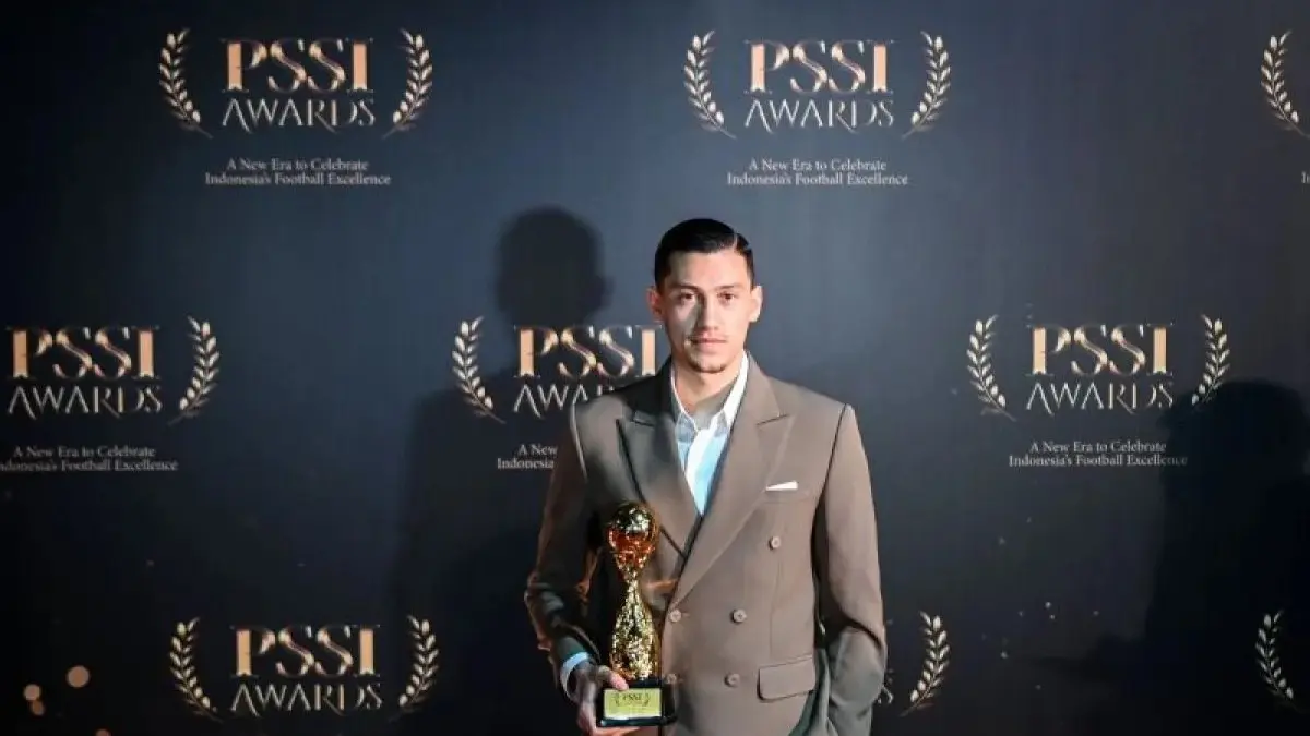 Jay Idzes memperoleh penghargaan Men