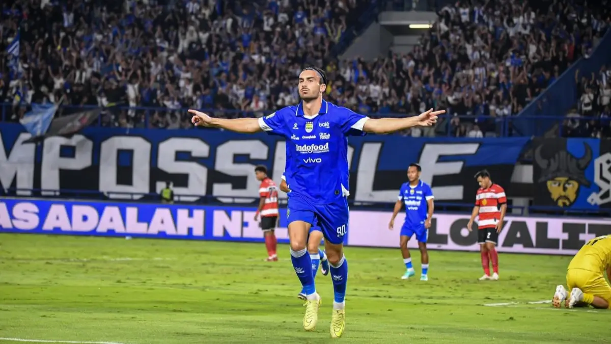 Penyerang Persib Bandung, Andrew Jung. (Instagram/andrewcadabra)